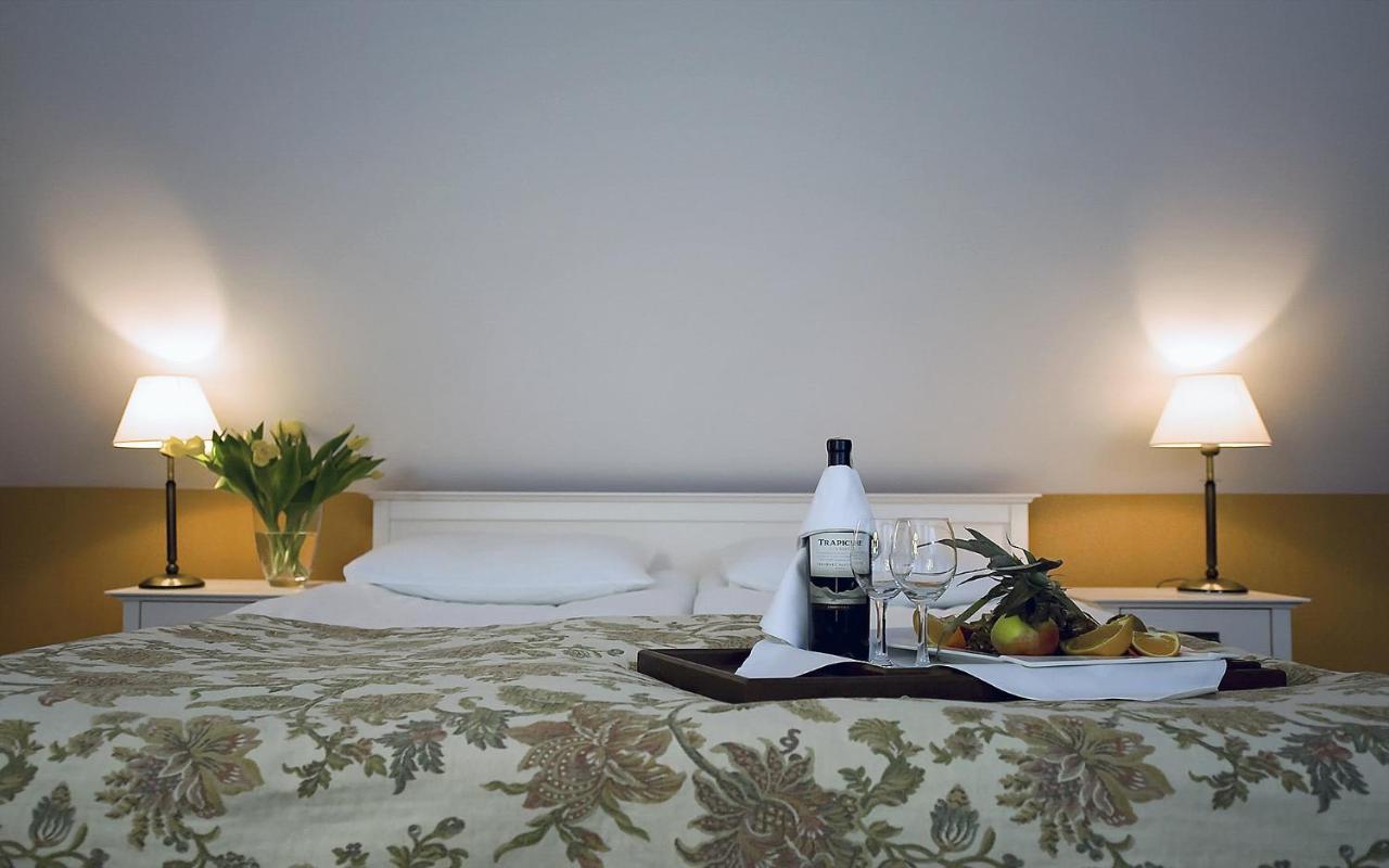 Warmia Park Hotel ออลชติน ภายนอก รูปภาพ